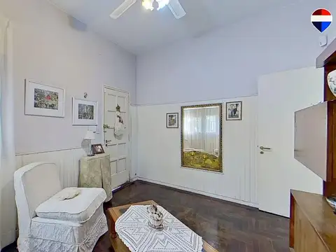 VENTA   Casa en esquina 3 amb garage , San Martin