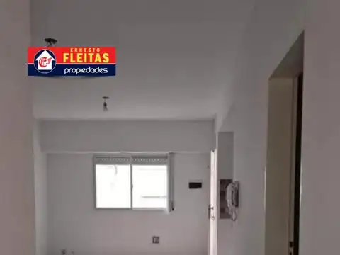 Almafuerte 1020, Villa Luzuriaga, Villa Luzuriaga, Buenos Aires, Argentina.