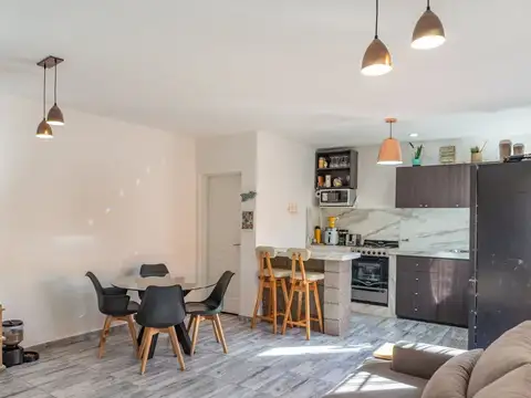 Depto Tipo Casa en Venta de 3 ambientes