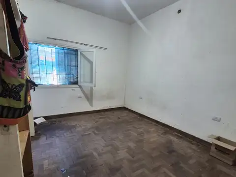 Departamento tipo casa 3 ambientes en alquiler en Ramos Mejia