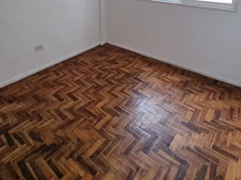 Departamento en Alquiler en Villa del Parque, $ 580.000