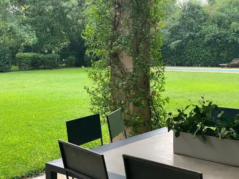 Casa en Alquiler de 5 dormitorios