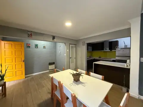 Depto Tipo Casa en Venta 40 años