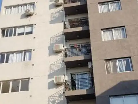 OPORTUNIDAD VENTA COCHERA AL FRENTE