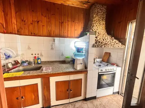 Casa 2 ambientes con 2 baños