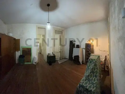 VENTA CASA 5 ambientes Flores