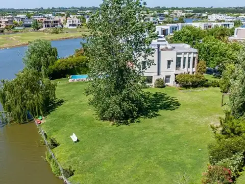 BAJO DE PRECIO LOTE AL AGUA VISTA UNICA A LA LAGUNA BARRIO ISLAS EL CANTON