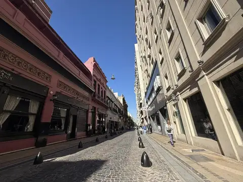 Venta oficina 430 m² con 8 cocheras en microcentro