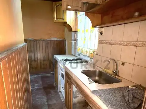 Ovidio Lagos 100, Piso 0