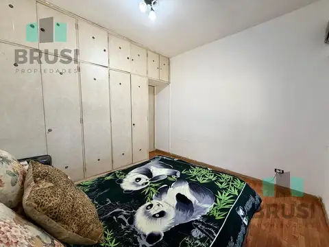 Casa 6 ambientes con 2 baños