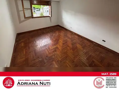 Crescencia Acosta 700