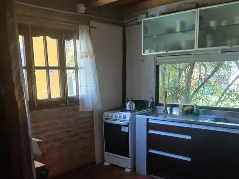 Calle Los Curupies 800