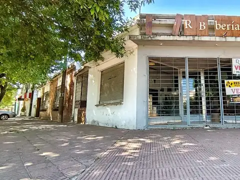 CASA A REMODELAR EN VENTA
