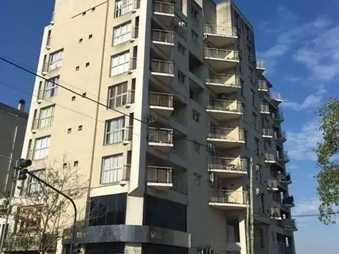 Sargento Cabral 1300, Piso Entrepiso