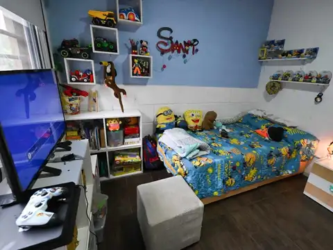 Casa 6 ambientes con 2 baños
