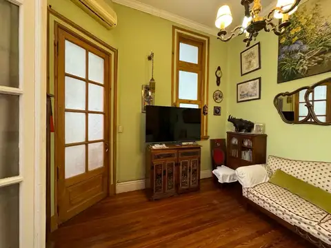 Casa de Estilo Francés , Luminosa Amplia IDEAL INVERSION TIPO  HOTEL BUTIQUE