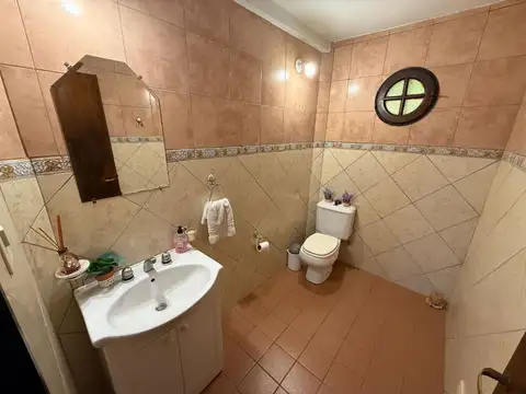 Depto Tipo Casa 4 ambientes con 2 baños