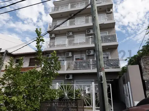 DEPARTAMENTO 4 AMB EN VENTA RAMOS MEJIA