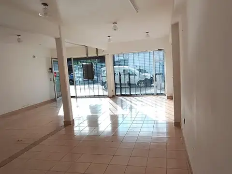 LOCAL COMERCIAL CENTRICO EN LANUS OESTE 