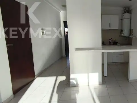 Departamento en Alquiler en Villa Elvira, $ 500.000