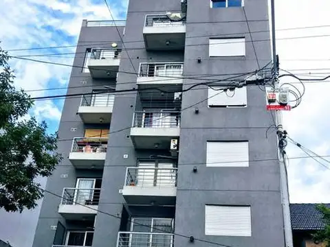 Depto 2 amb. con balcón y cocina independiente en Morón – Apto crédito hipotecario!