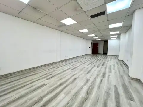 Oficina en Alquiler al Este