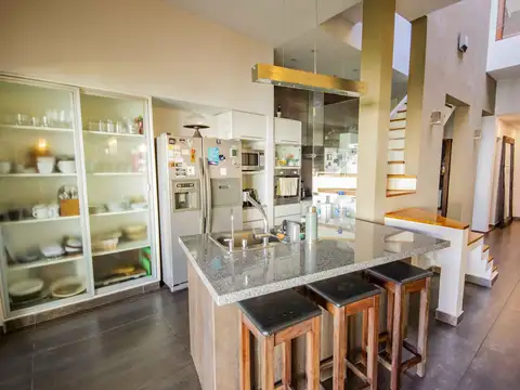 Casa de 6 ambientes en alquiler temporario en Florida