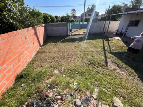 Casa en Venta en Francisco Alvarez, USD 74.000