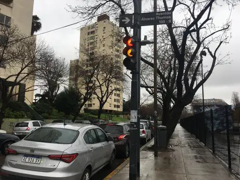 DEPARTAMENTO DE 3 AMBIENTES CON BALCON COCINA Y BAÑO 