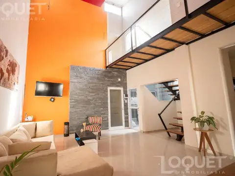 Casa de 4 dorm, patio verde, pileta y cochera