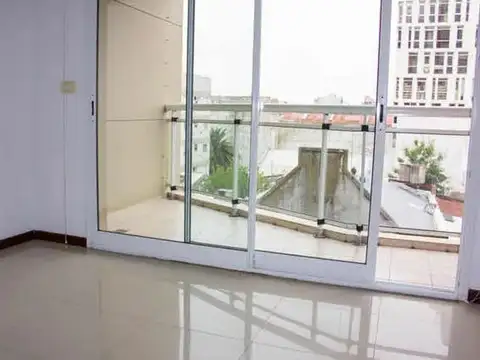 Departamento en Venta en Plaza Mitre, USD 147.000