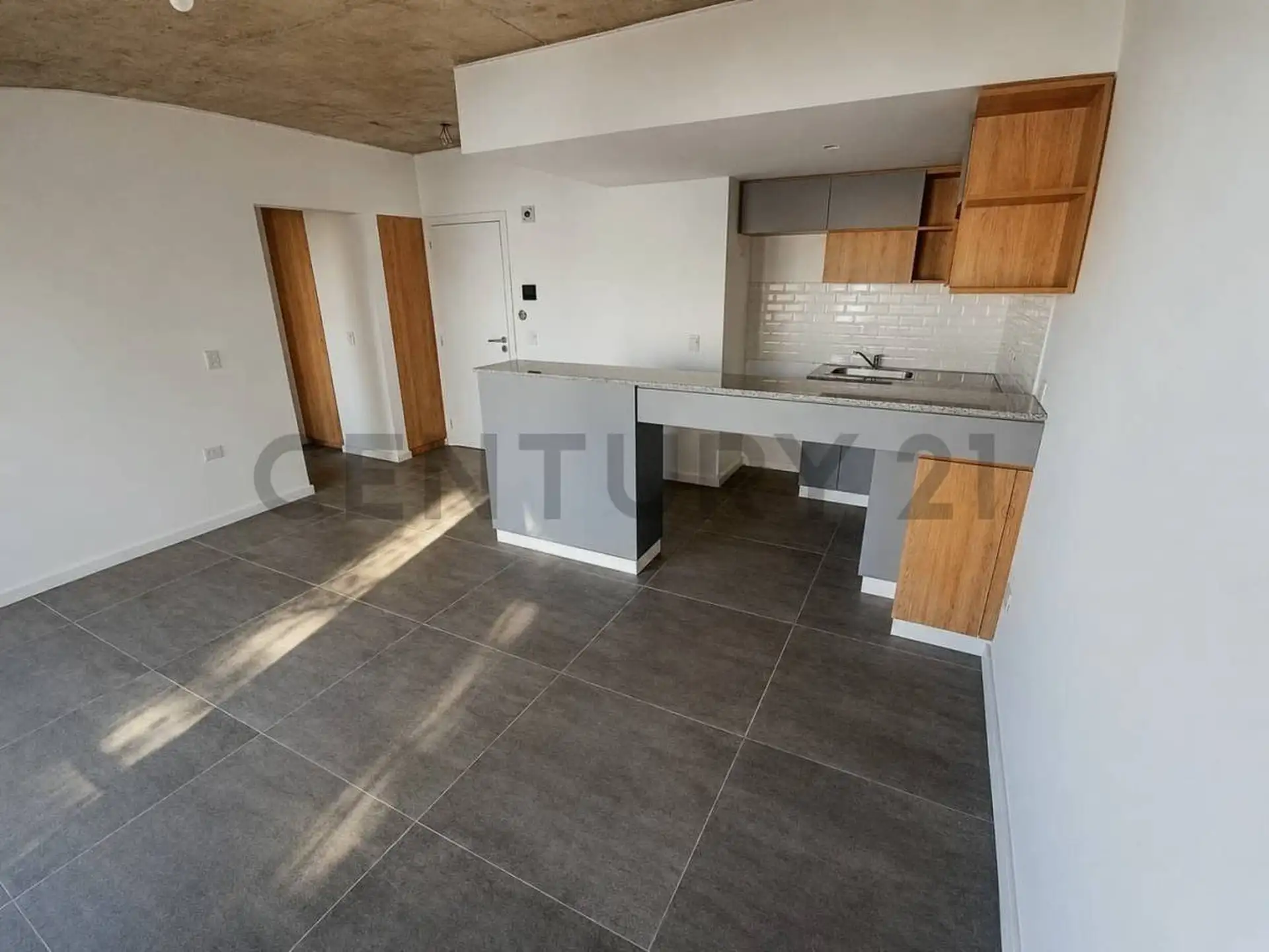 Venta Departamento 2 Ambientes a Estrenar c/ Balcón al Frente | Edificio joven | La Perla