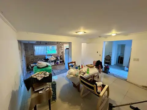 Casa 4 ambientes con 3 baños