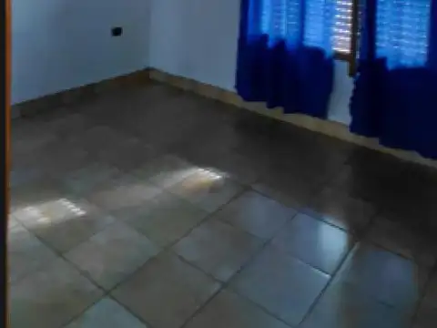 Depto Tipo Casa 4 ambientes con 1 baño