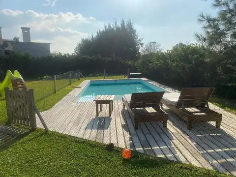 Casa en alquiler temporario c/ cochera en Lagos del Norte