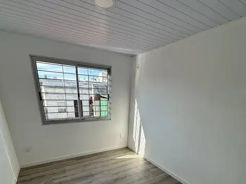 Casa en Alquiler con 1 cochera