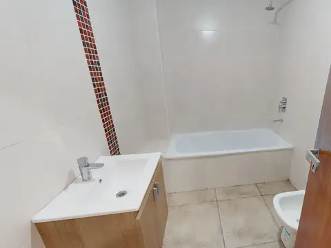 Departamento en Alquiler en Castelar, $ 700.000