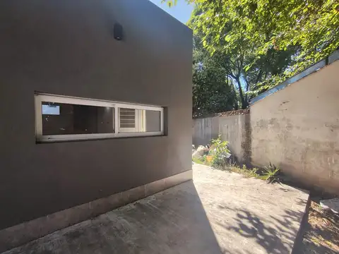 Depto Tipo Casa en Alquiler de 2 ambientes