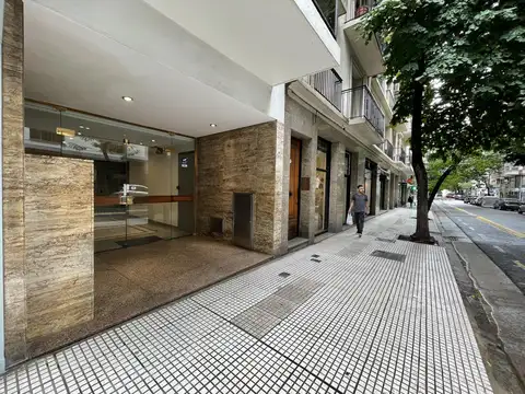 Arenales y Suipacha - 2 Amb con Patio - Retiro