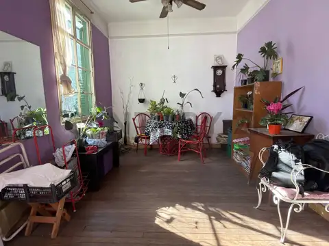 Casa 5 ambientes con 1 baño