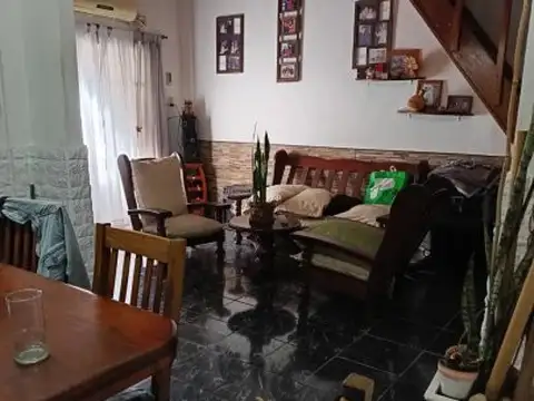 Depto Tipo Casa en Venta en Isidro Casanova, USD 55.000