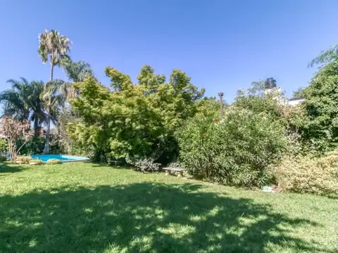 Terreno en venta en City Bell entre caminos