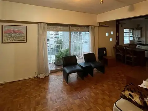 Laprida entre Beruti y Arenales