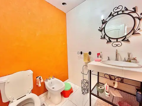 Casa en Venta con 7 cocheras