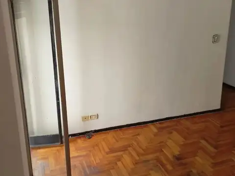 Av Rivadavia 6100, Piso 5