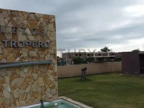 Tropero Sosa 1800, Piso 0