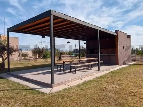 Tropero Sosa 1800, Piso 0