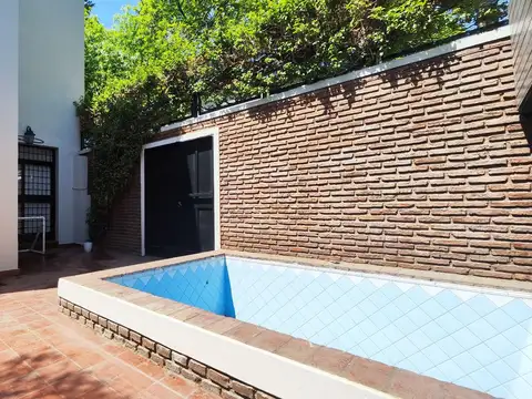 Venta Casa 3 dormitorios Pileta Quincho 4 baños