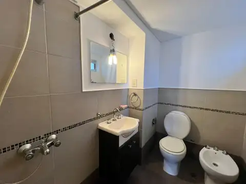 Departamento en Alquiler en República De La Sexta, $ 400.000