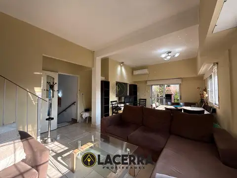Depto Tipo Casa en Venta en Munro, USD 114.900
